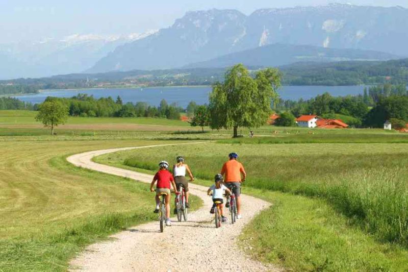 Mountainbike E-Bike-Ladestation Druckluftpumpe Waging am See